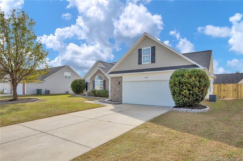 6012 Windflower Dr, Fayetteville, NC 28314
