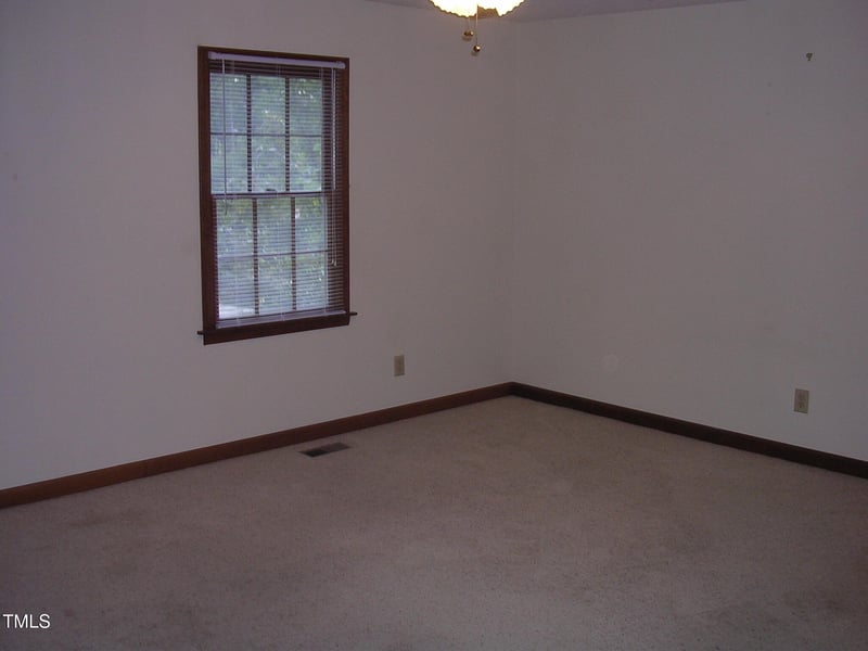 6013 Applewood Ln, Raleigh, NC 27609