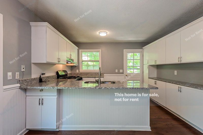 6013 Bellow St, Raleigh, NC 27609