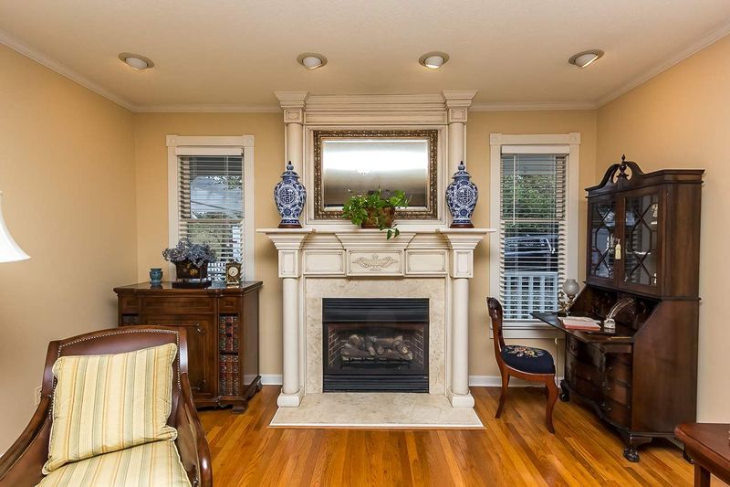 6013 Hope Ln, Fuquay Varina, NC 27526