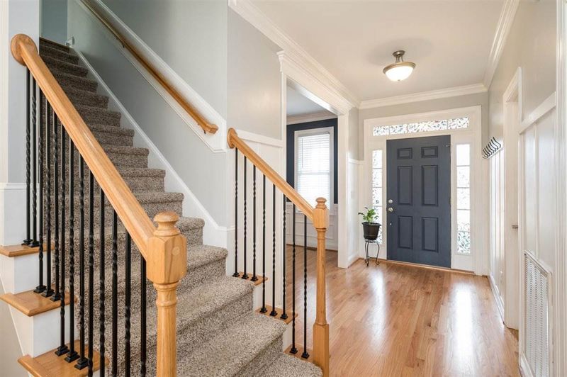 6013 Hunley Dr, Holly Springs, NC 27540