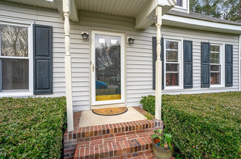 6013 River Landings Dr, Raleigh, NC 27604