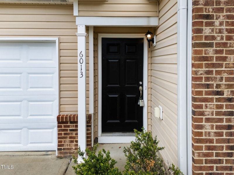 6013 Shelane Ct, Raleigh, NC 27610