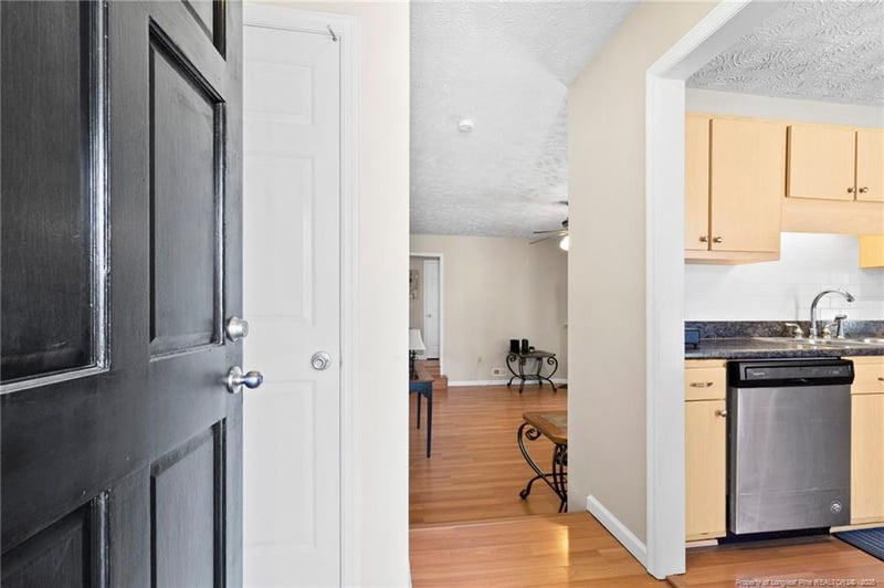 6013 Towhee St, Fayetteville, NC 28304