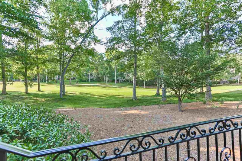 60136 Davie, Chapel Hill, NC 27517