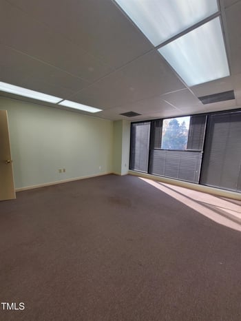 6014 Duraleigh Rd, Raleigh, NC 27612