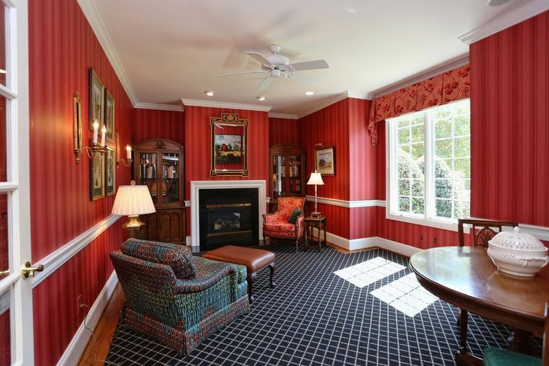 60144 Davie, Chapel Hill, NC 27517