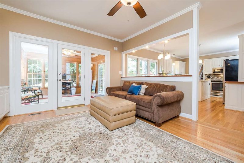 6015 Bramblewood Dr, Raleigh, NC 27612