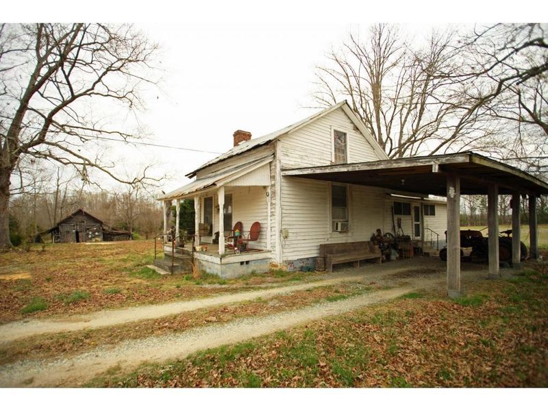 6015 Lynch Store Rd, Mebane, NC 27302