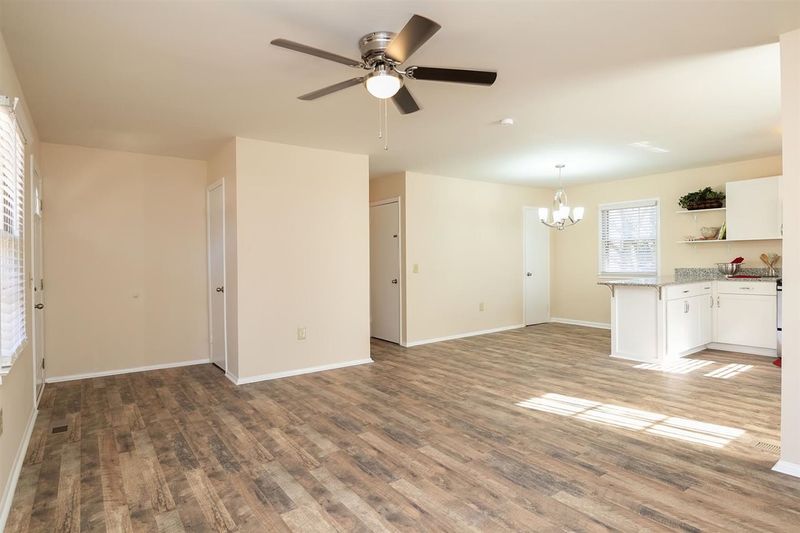 6016 Beardsley Ct, Raleigh, NC 27609