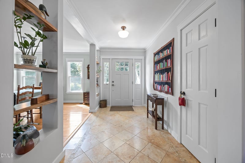 6016 Brass Lantern Ct, Raleigh, NC 27606