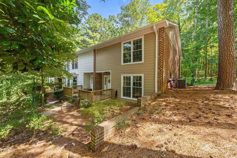 6016 Dixon Dr, Raleigh, NC 27609