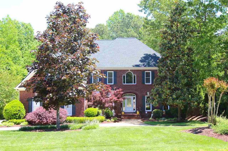 6016 Drumquin Dr, Raleigh, NC 27614