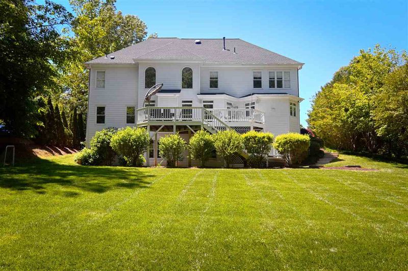 6016 Drumquin Dr, Raleigh, NC 27614
