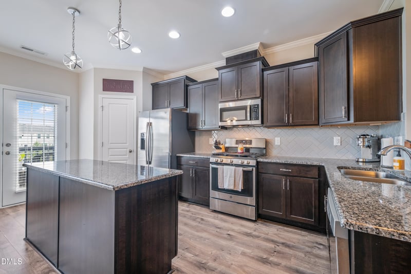 6016 Kayton St, Raleigh, NC 27616