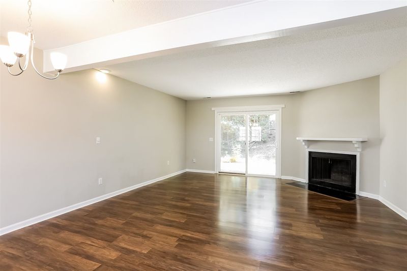 6017 Dixon Dr, Raleigh, NC 27609