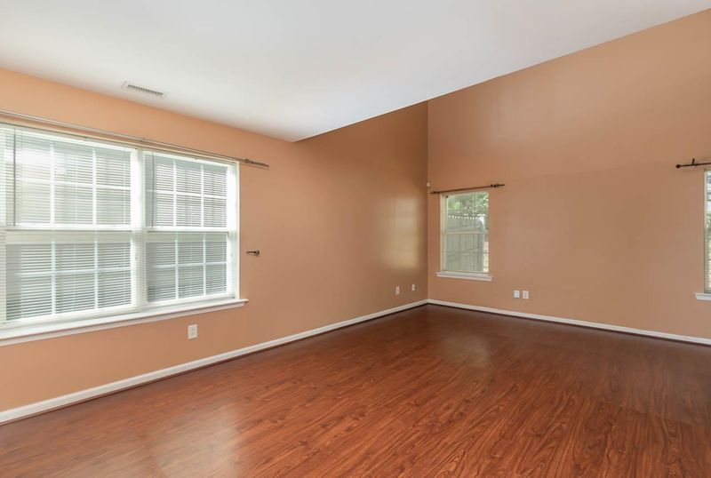 6017 Herston Rd, Raleigh, NC 27610