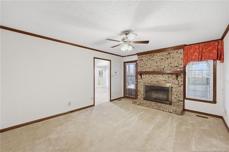 6017 Lakeway Dr, Fayetteville, NC 28306