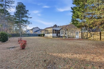 6017 Lakeway Dr, Fayetteville, NC 28306