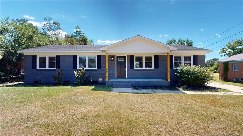 6017 Santa Fe Dr, Fayetteville, NC 28303