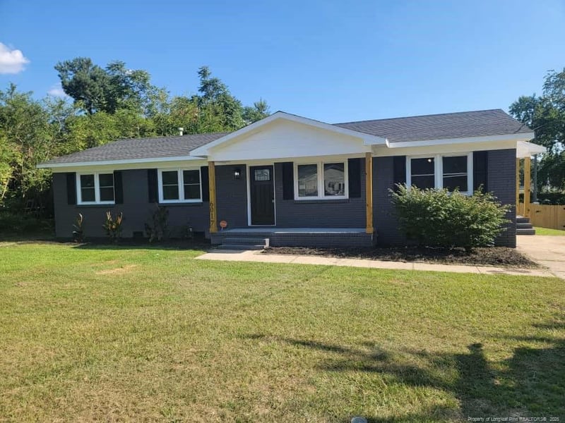 6017 Santa Fe Dr, Fayetteville, NC 28303