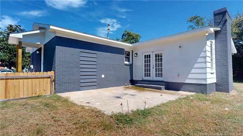 6017 Santa Fe Dr, Fayetteville, NC 28303