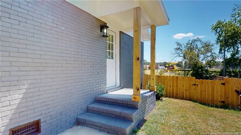 6017 Santa Fe Dr, Fayetteville, NC 28303