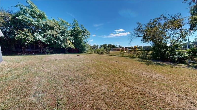 6017 Santa Fe Dr, Fayetteville, NC 28303