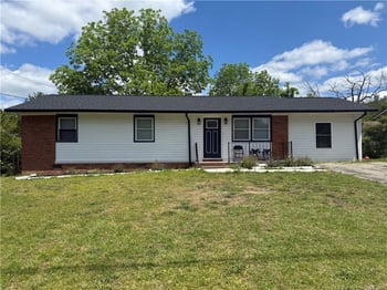 6018 Elstree Pl, Fayetteville, NC 28314