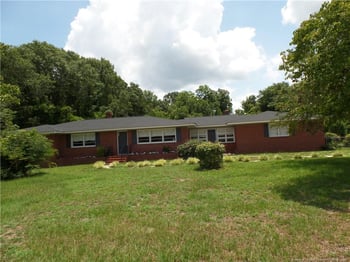 6019 Us Highway 301 Hw, Hope Mills, NC 28348