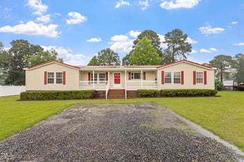 602 Autumn Winds Dr, Goldsboro, NC 27530