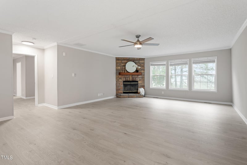 602 Autumn Winds Dr, Goldsboro, NC 27530