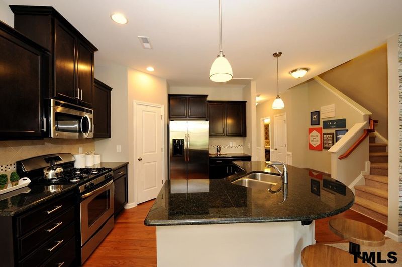 602 Briarcliff St, Apex, NC 27502