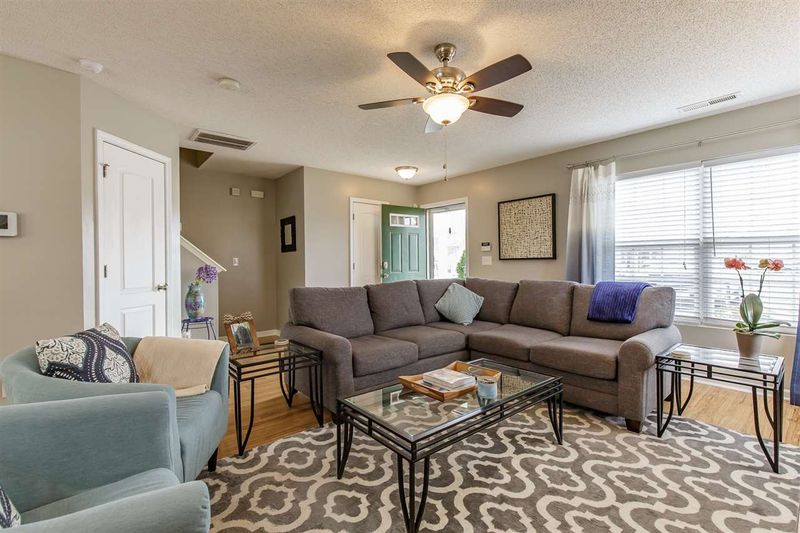 602 Cairn Cir, Burlington, NC 27217