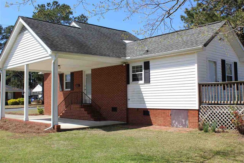 602 W Church St, Benson, NC 27504