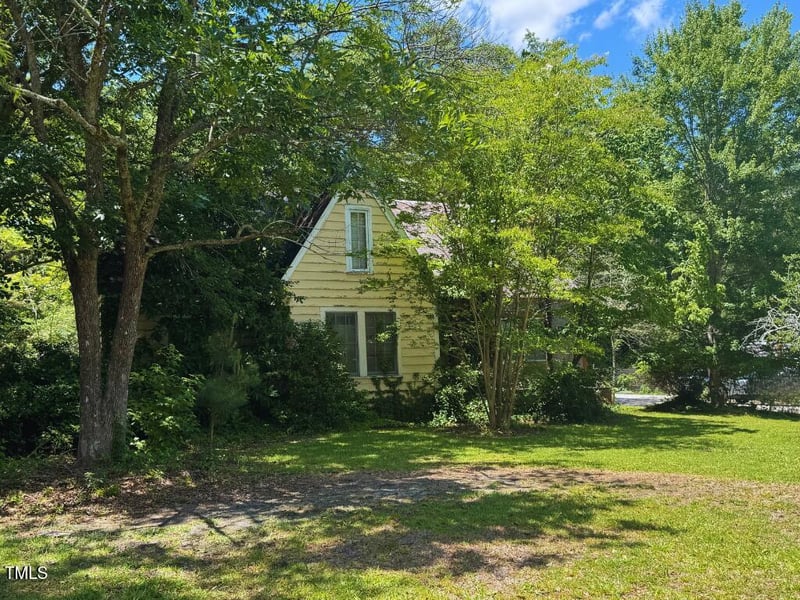 602 Main St, Fuquay Varina, NC 27526