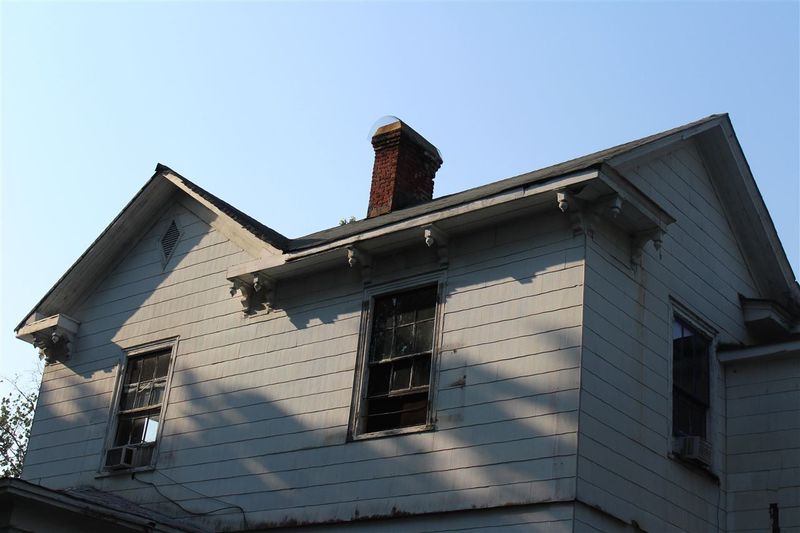 602 Main St, Louisburg, NC 27549