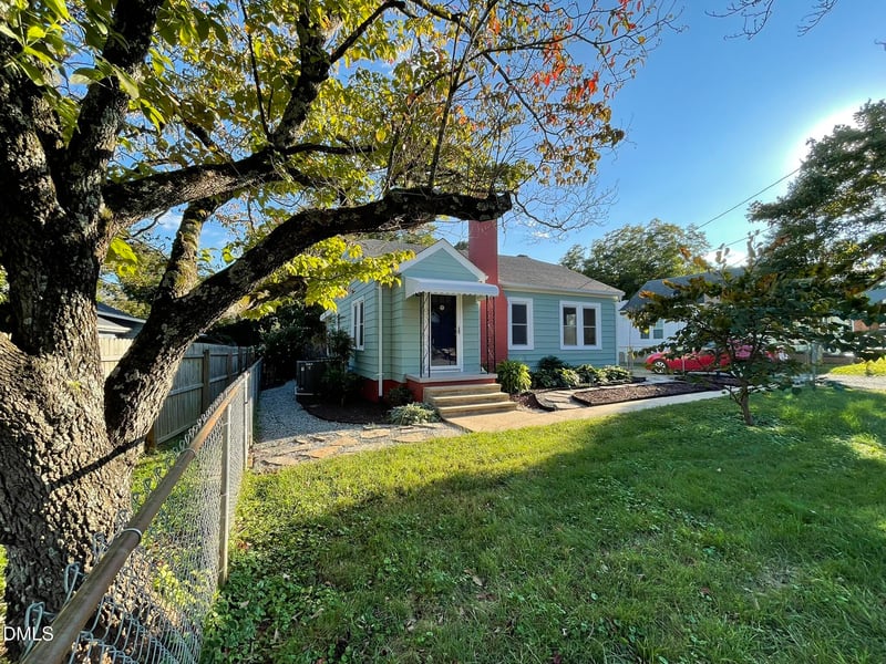 602 Providence Rd, Graham, NC 27253