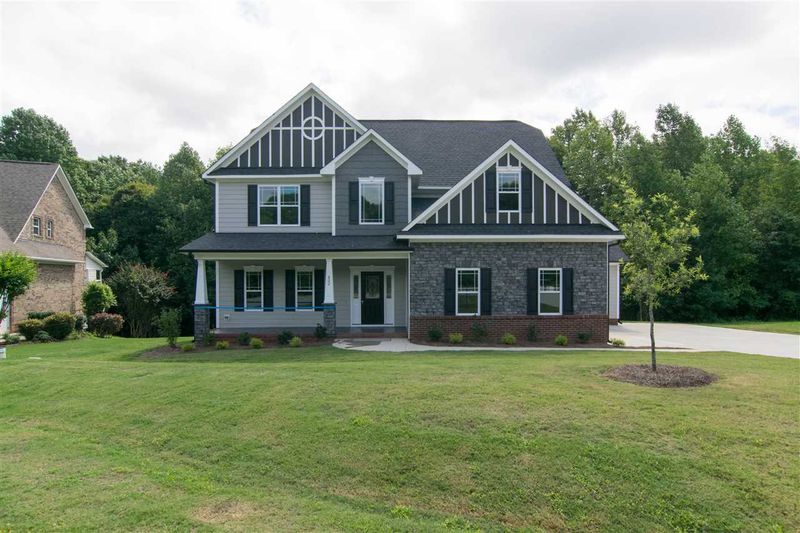 602 River Knoll Dr, Clayton, NC 27527