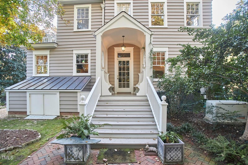 602 Rosemary St, Chapel Hill, NC 27514