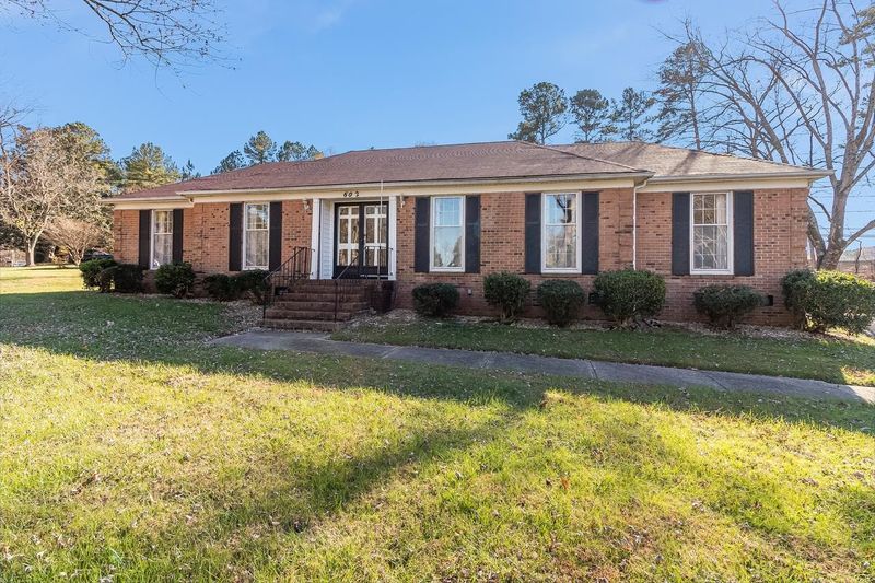 602 Seven Oaks Dr, Durham, NC 27704