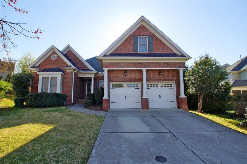 602 Thomaston Hill Ct, Cary, NC 27519