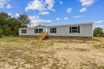 6020 Acoma Ct, Fayetteville, NC 28312