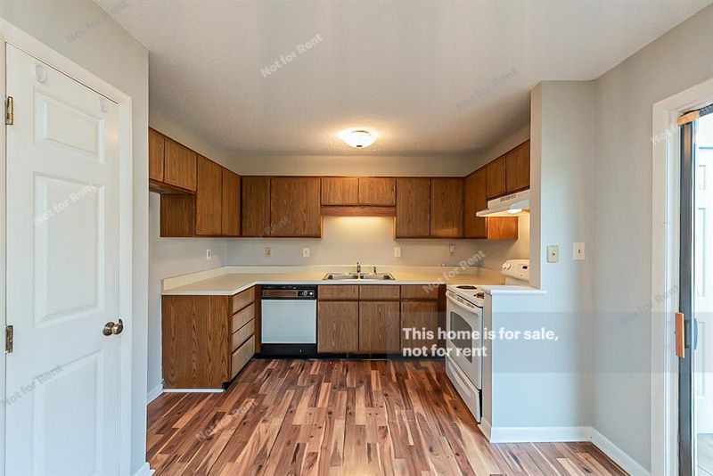 6020 Farm Gate Rd, Raleigh, NC 27606
