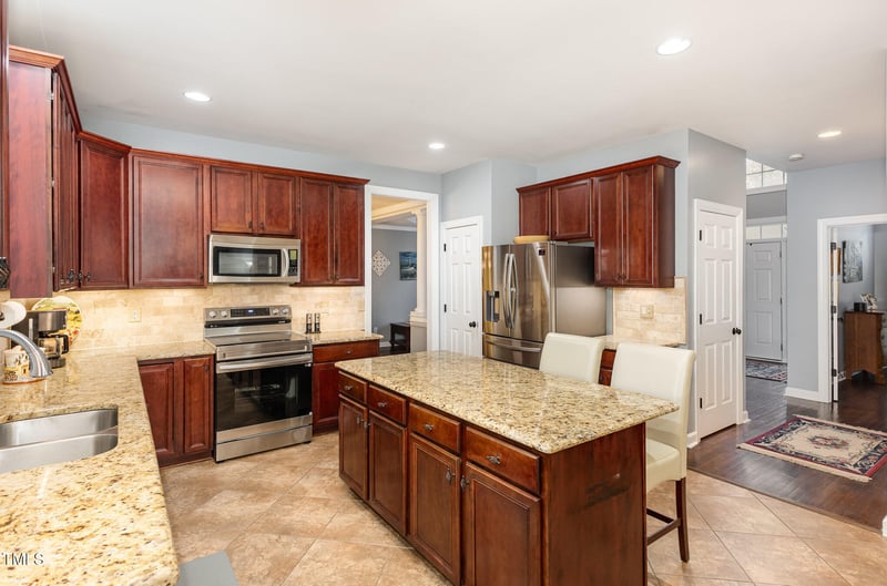 6020 Jones Farm Rd, Wake Forest, NC 27587