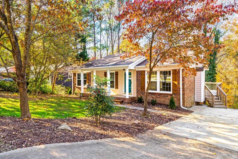 6021 Bellow St, Raleigh, NC 27609