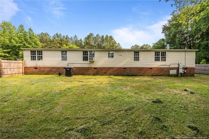 6021 Canadian Ave, Hope Mills, NC 28348