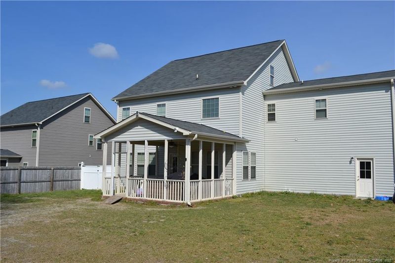 6021 Cornfield Ave, Fayetteville, NC 28314