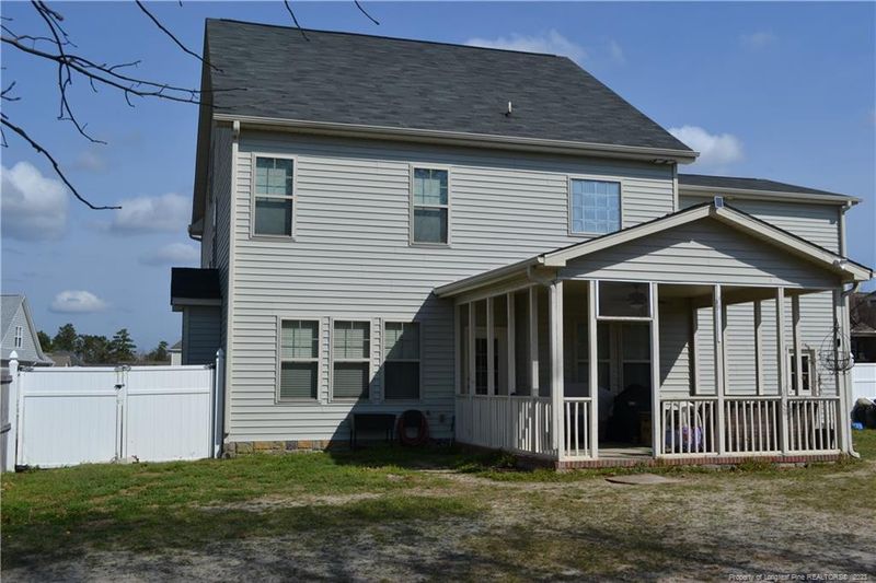 6021 Cornfield Ave, Fayetteville, NC 28314