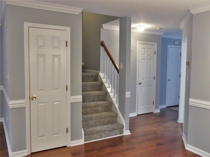 6022 Epping Forest Dr, Raleigh, NC 27613
